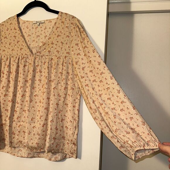 Madewell Satin Puff-Sleeve V-Neck Top in Baby's Breath Pink Medium EUC - Picture 4 of 11